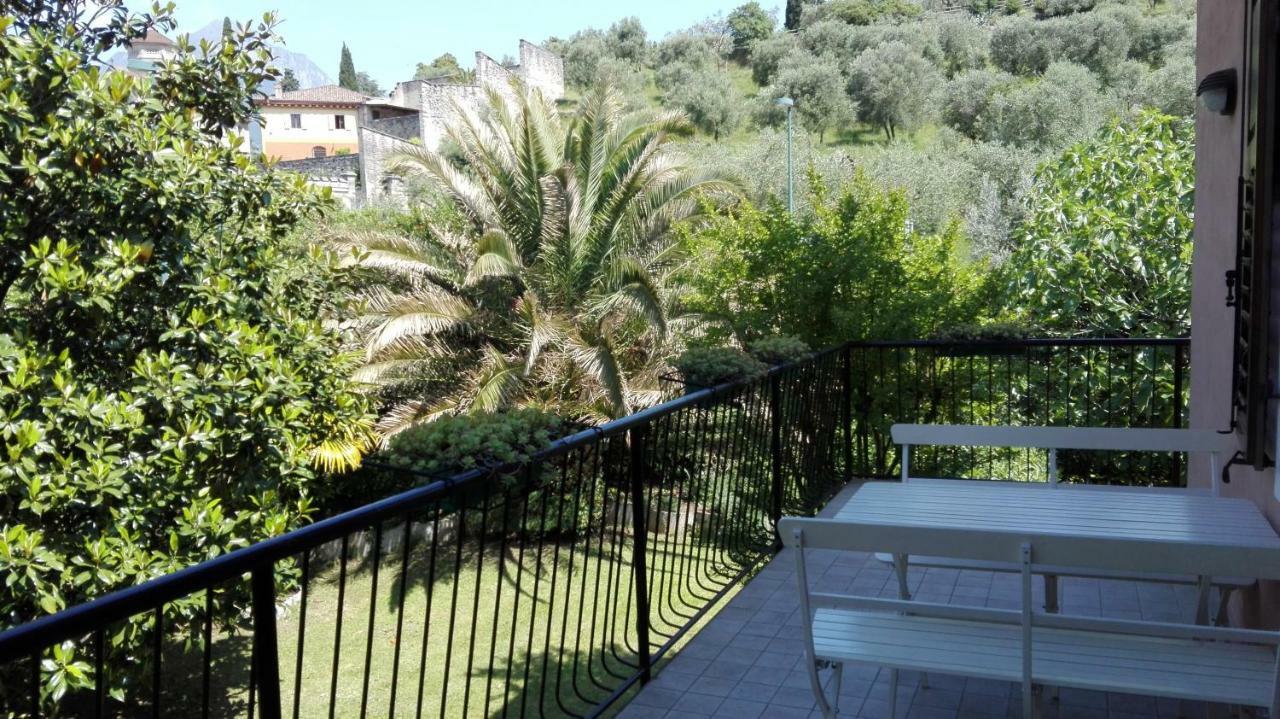 شقة Terrazza Sugli Ulivi ريفا ديل غاردا المظهر الخارجي الصورة